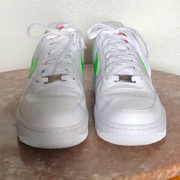Nike Air Force 1 - Picture 4 of 12